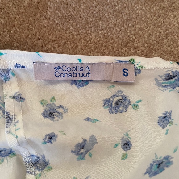 Cool is a Construct Dress size Small - Picture 3 of 4